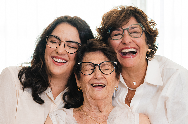 Dicas para escolher os óculos ideais neste Dia das Mães: Estilos e Necessidades